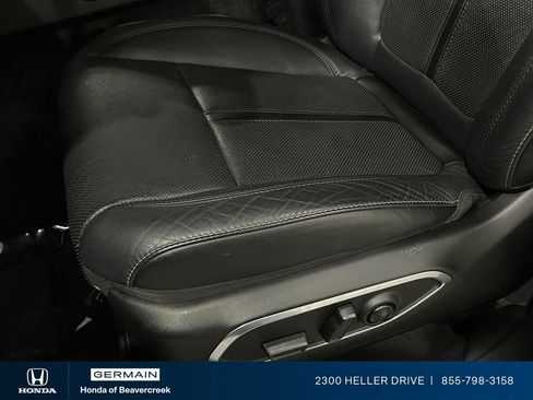 Used 2024 Jeep Wagoneer L Series II w/ Flexible Seating Group AWD/4WD image 19