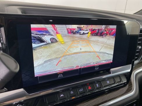 New 2026 GMC Sierra 1500 Elevation image 17