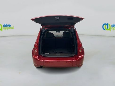 Used 2010 Chevrolet HHR LS image 12