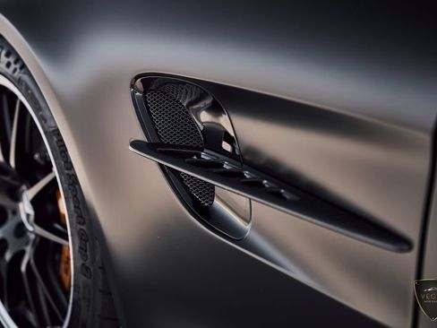 Used 2018 Mercedes-Benz AMG GT R image 6