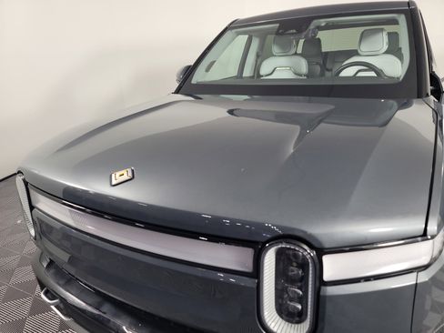 Used 2023 Rivian R1T Adventure image 33