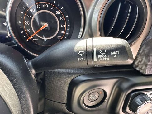 Used 2019 Jeep Wrangler Sport AWD/4WD image 19