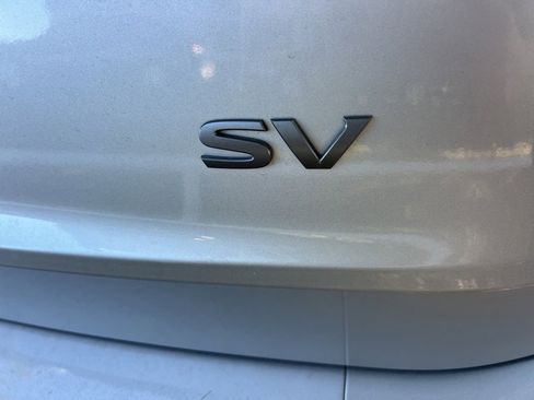 Used 2024 Nissan Rogue SV image 15