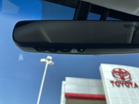 Used 2016 Lexus ES 350 w/ Premium Package w/Wood Trim FWD image 37