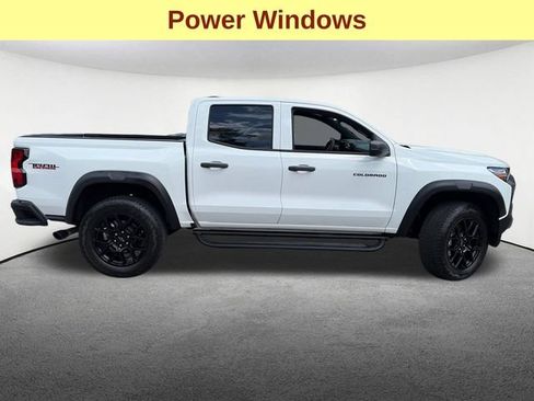 Used 2024 Chevrolet Colorado Trail Boss w/ LPO, Dark Essentials Package AWD/4WD image 11