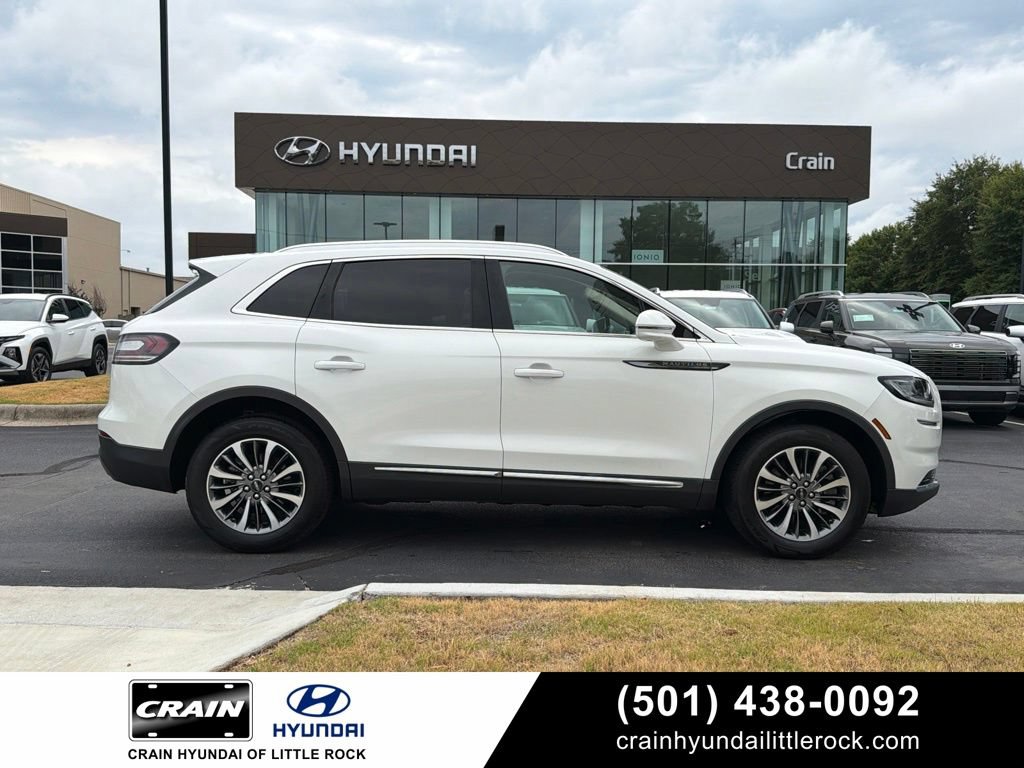 Used 2022 Lincoln Nautilus Reserve w/ Luxury Package FWD image 1