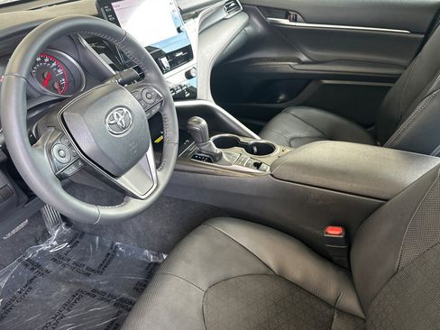 Used 2023 Toyota Camry XSE w/ Navigation Package FWD image 9