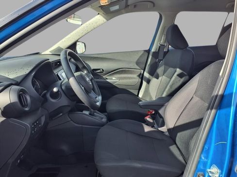 Certified 2025 Nissan Kicks Play S image 19