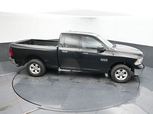 Used 2018 RAM 1500 Classic SLT AWD/4WD image 23