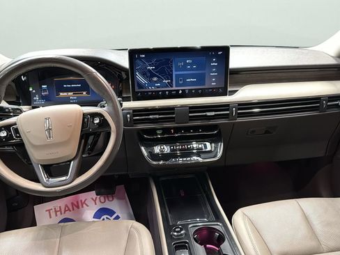 Used 2023 Lincoln Corsair Reserve w/ Equipment Group 201A image 22