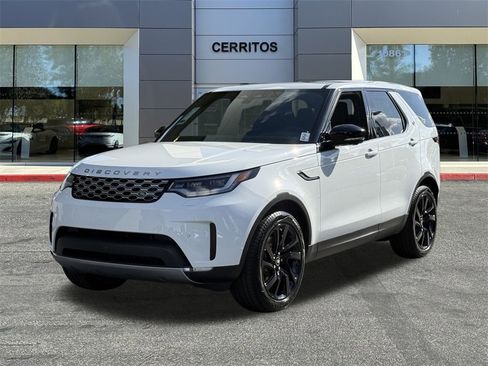 New 2025 Land Rover Discovery S image 1