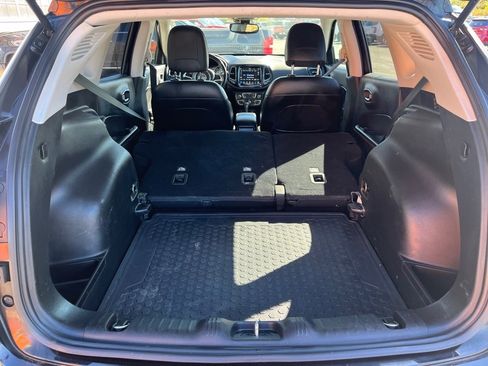 Used 2018 Jeep Compass Limited w/ Navigation Group image 11