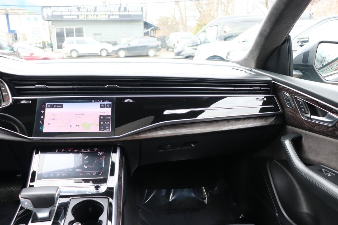 Used 2019 Audi Q8 Prestige AWD/4WD image 18