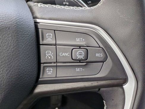 New 2026 Jeep Grand Cherokee L 2WD image 29