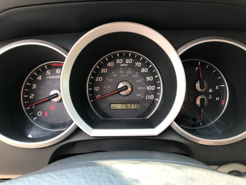 Used 2008 Toyota 4Runner Limited AWD/4WD image 17