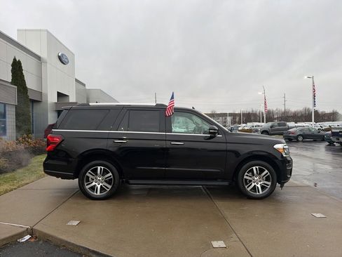 Used 2024 Ford Expedition Limited image 8