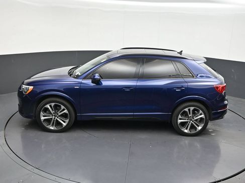 Used 2021 Audi Q3 2.0T Premium w/ Convenience Package AWD/4WD image 16