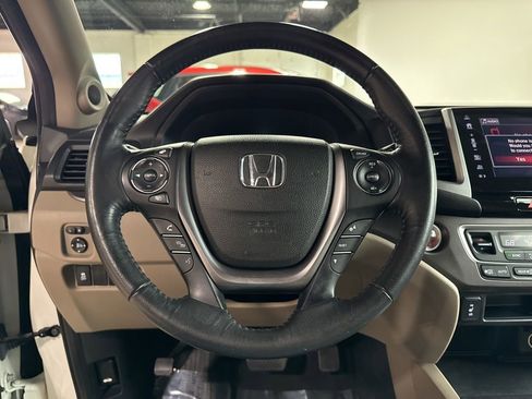 Used 2017 Honda Pilot EX-L image 10