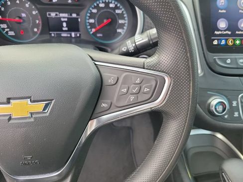 Used 2025 Chevrolet Malibu LT FWD image 17