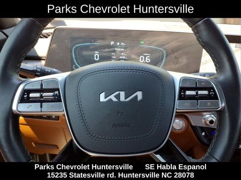 Used 2025 Kia Telluride EX X-Line AWD/4WD image 11