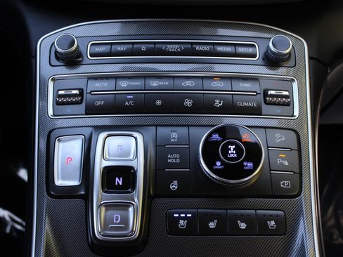 Used 2023 Hyundai Santa Fe Limited AWD/4WD image 21