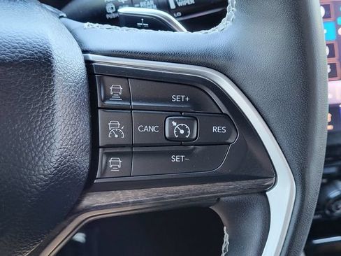 Used 2024 Jeep Grand Cherokee Limited 4xe AWD/4WD image 13