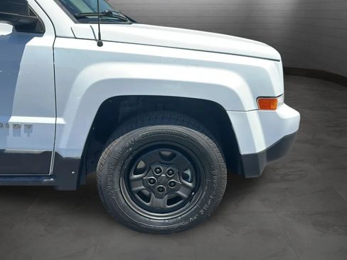 Used 2015 Jeep Patriot Sport FWD image 49