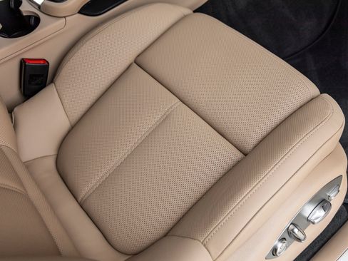 New 2026 Porsche Macan AWD/4WD image 45