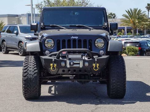 Used 2015 Jeep Wrangler Unlimited Rubicon w/ Max Tow Package AWD/4WD image 2