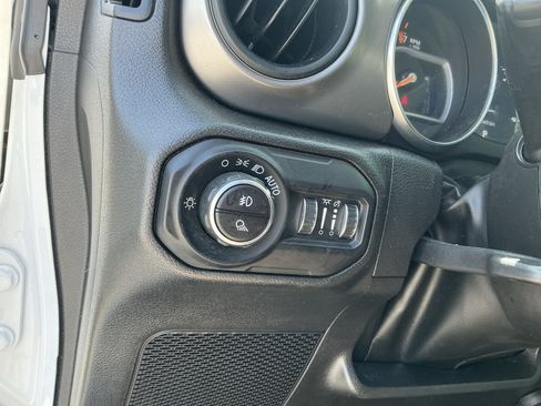 Used 2022 Jeep Gladiator Sport AWD/4WD image 20