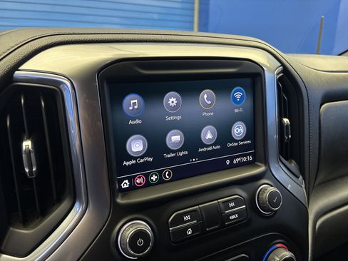 Used 2022 Chevrolet Silverado 1500 LT w/ Z71 Off-Road Package AWD/4WD image 19