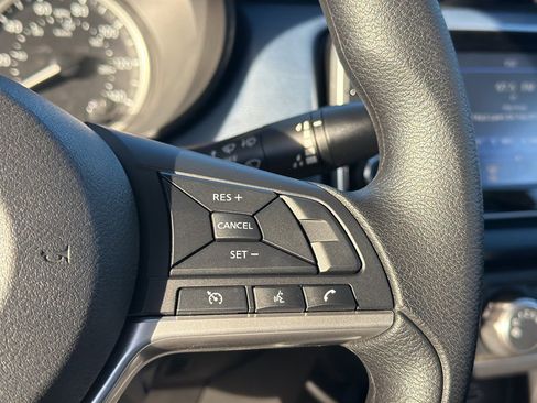 New 2025 Nissan Versa SV w/ Trunk Package image 19