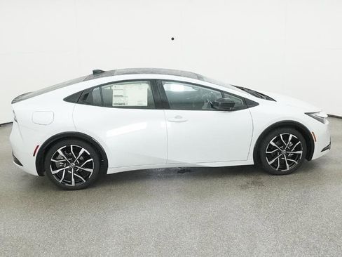 New 2026 Toyota Prius Plug-In Hybrid image 11
