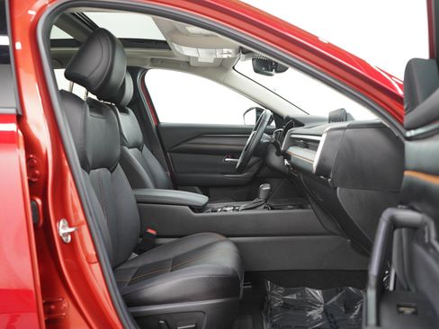 Used 2025 MAZDA CX-50 2.5 Hybrid w/ Premium Plus Pkg AWD/4WD image 11