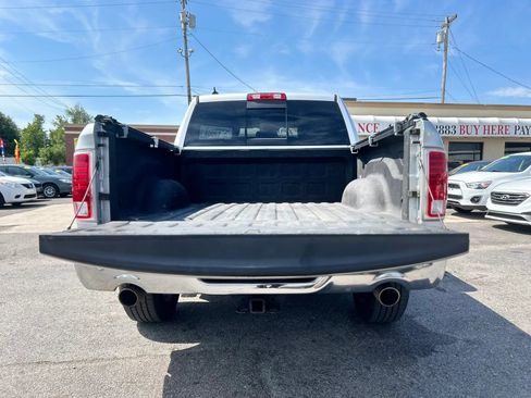 Used 2015 RAM 1500 Laramie w/ Convenience Group AWD/4WD image 6