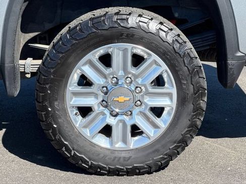 Used 2024 Chevrolet Silverado 3500 High Country w/ High Country Premium Package AWD/4WD image 47