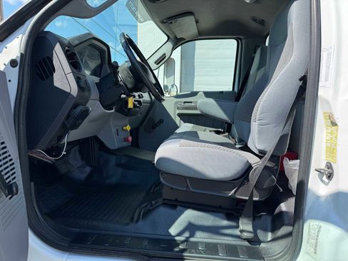 Used 2012 Ford F650 2WD Regular Cab Super Duty image 4