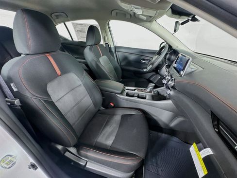 New 2025 Nissan Sentra SR image 26