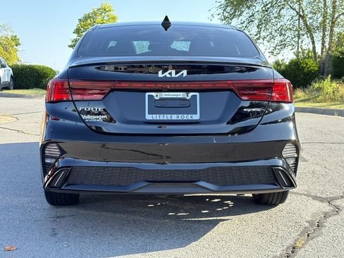 Used 2023 Kia Forte GT-Line w/ GT-Line Premium Package FWD image 4