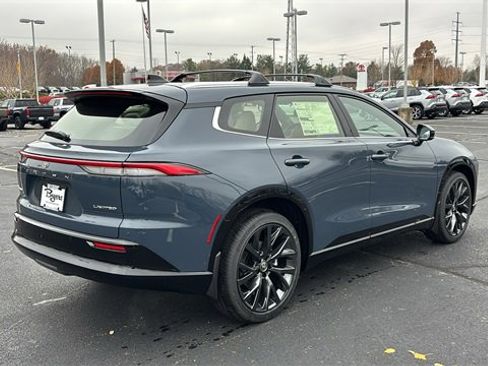 New 2025 Toyota Crown Signia w/ Advanced Technology Package image 29