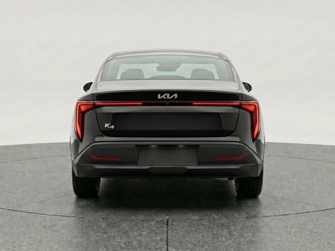 Used 2025 Kia K4 FWD image 7
