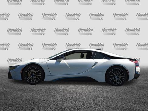 Used 2019 BMW i8 Coupe image 8