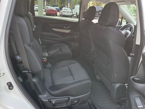 Used 2021 Subaru Ascent Premium w/ Convenience Package AWD/4WD image 19