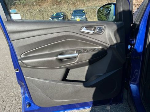 Used 2014 Ford Escape Titanium w/ Equipment Group 401A image 18