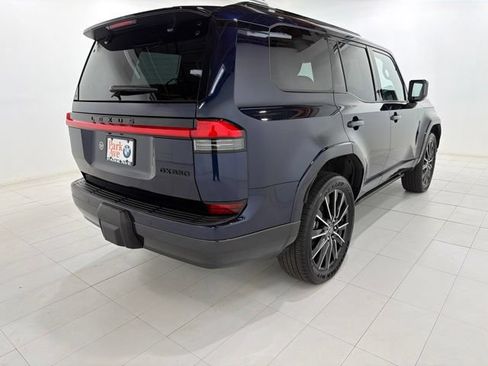 Used 2025 Lexus GX 550 w/ Accessory Package (2T) AWD/4WD image 5