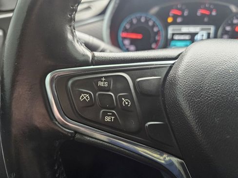 Used 2017 Chevrolet Malibu LT image 26