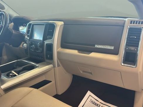 Used 2017 RAM 1500 Laramie w/ Convenience Group AWD/4WD image 19