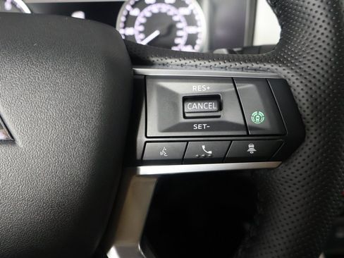 New 2026 Mitsubishi Outlander SE image 43