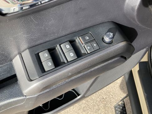 Used 2020 Toyota Tacoma TRD Sport w/ Technology Package image 11