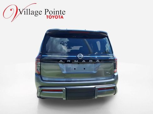 Used 2025 Nissan Armada SL AWD/4WD image 3